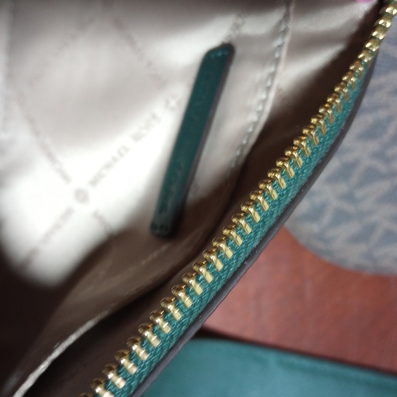 MICHAEL KORS Handbag - Picture 15 of 16